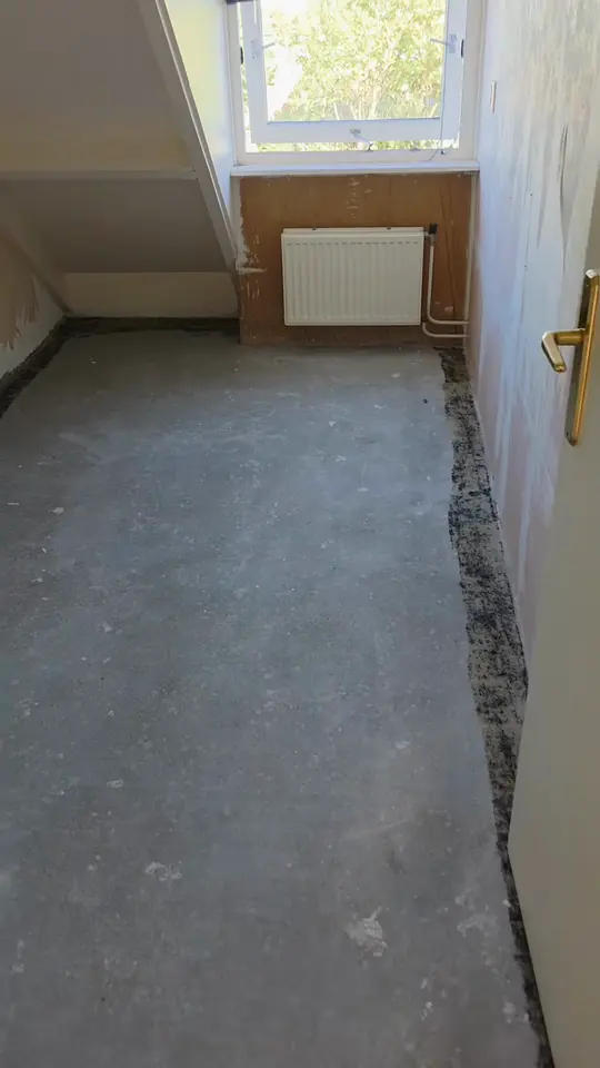 Zolder voor de renovatie